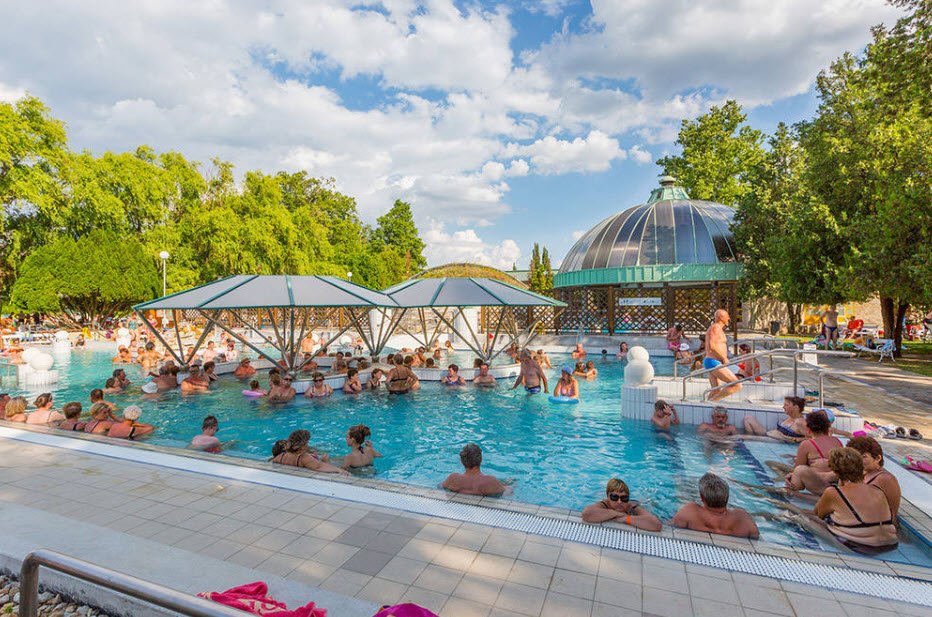Eger Thermal Bath &amp; Turkish Bath, Eger, Hungary